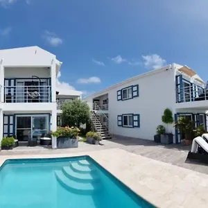 Tradewinds Apartment